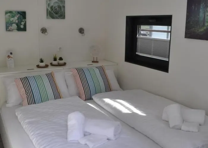 Hausboot Scarlett - Lp5 *