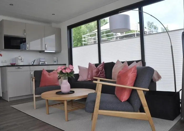 Bateau-hôtel Hausboot Scarlett - Lp5 *